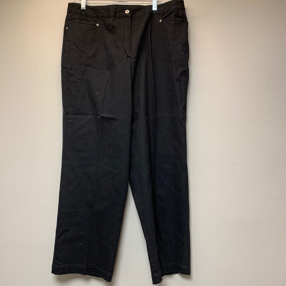 Chico's Additions Straight Leg Pants Womens 2.5 Short Black Excellent Stretch